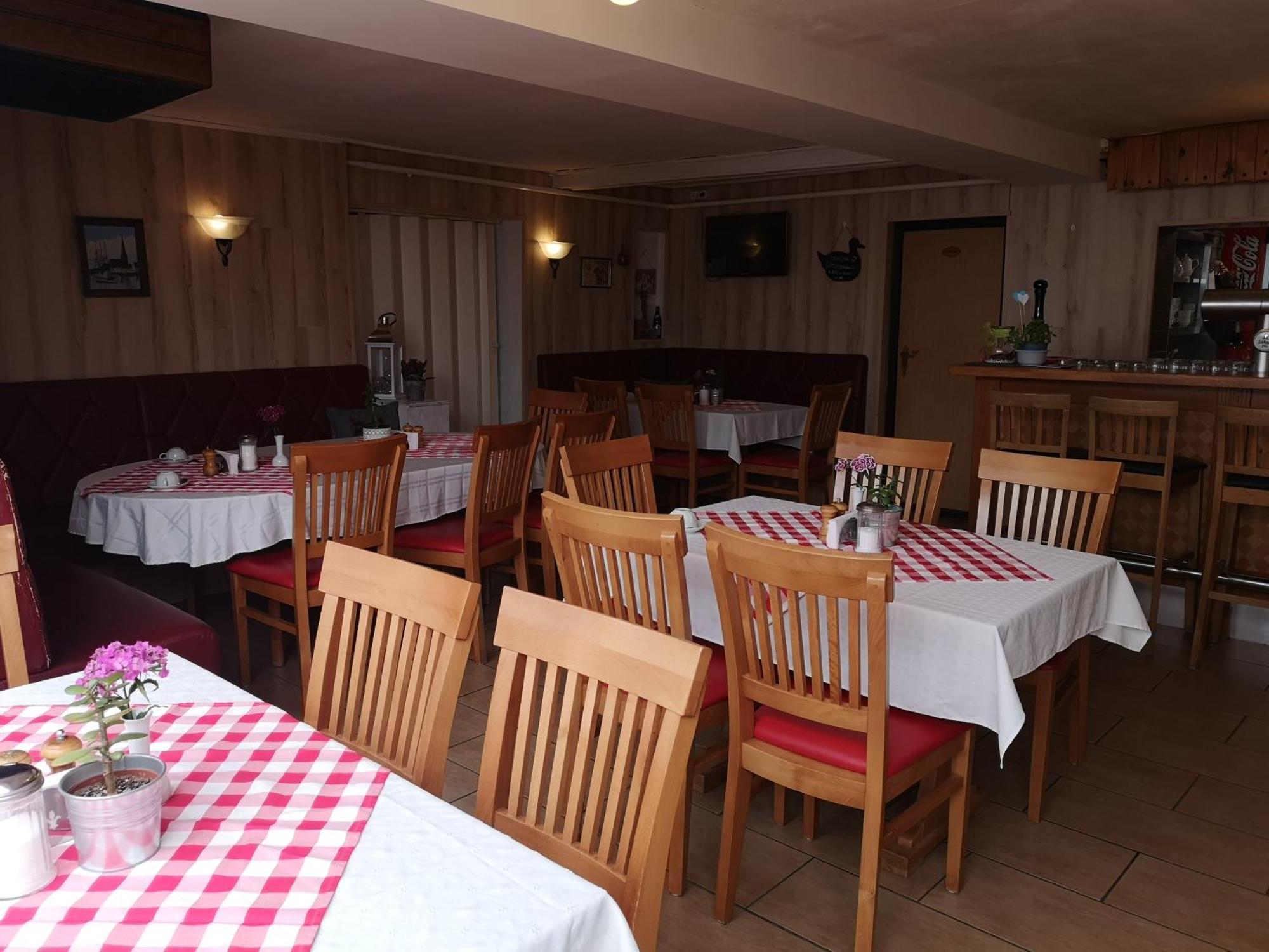 Uschi'S Gasthof Neuendorf  Eksteriør billede